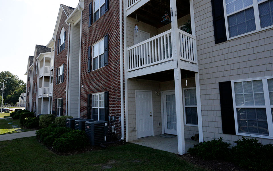 Hidden Lake Park Graham Nc / Parkridge Apartments For Rent in Graham, NC | ForRent.com - Backcountry camping is permitted, however, there are no facilities provided.