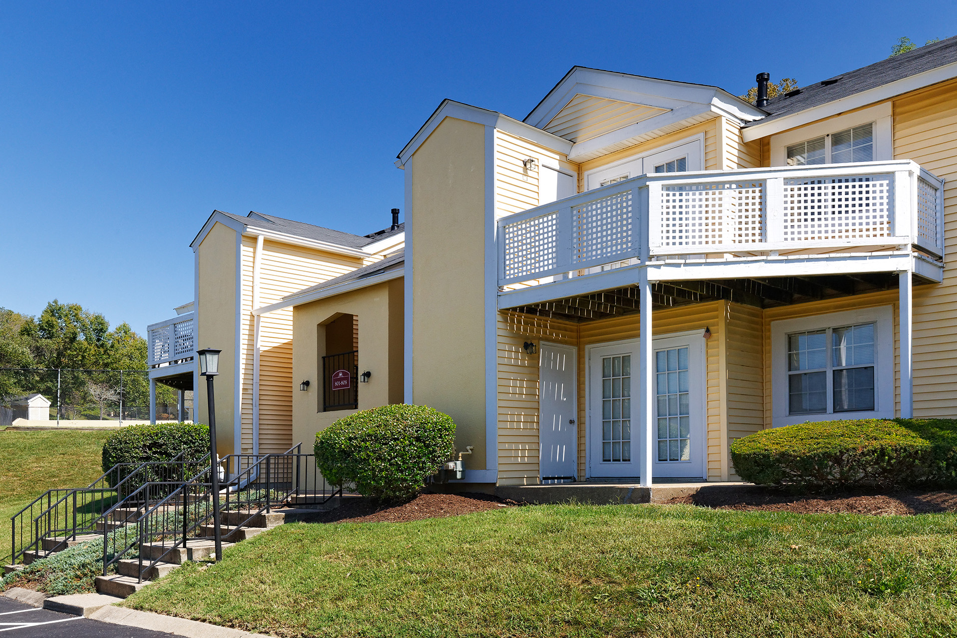 Photos and Video of Brentwood Oaks Apartments in Nashville, TN